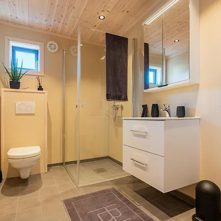 Superior Lofoten Alpstuga *